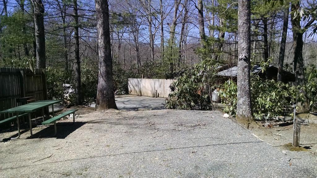 Linville Falls Campground, Rv Park, And Cabins Kültér fotó