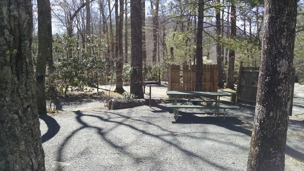 Linville Falls Campground, Rv Park, And Cabins Kültér fotó