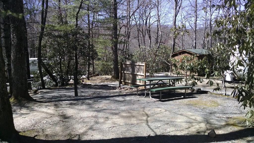 Linville Falls Campground, Rv Park, And Cabins Kültér fotó