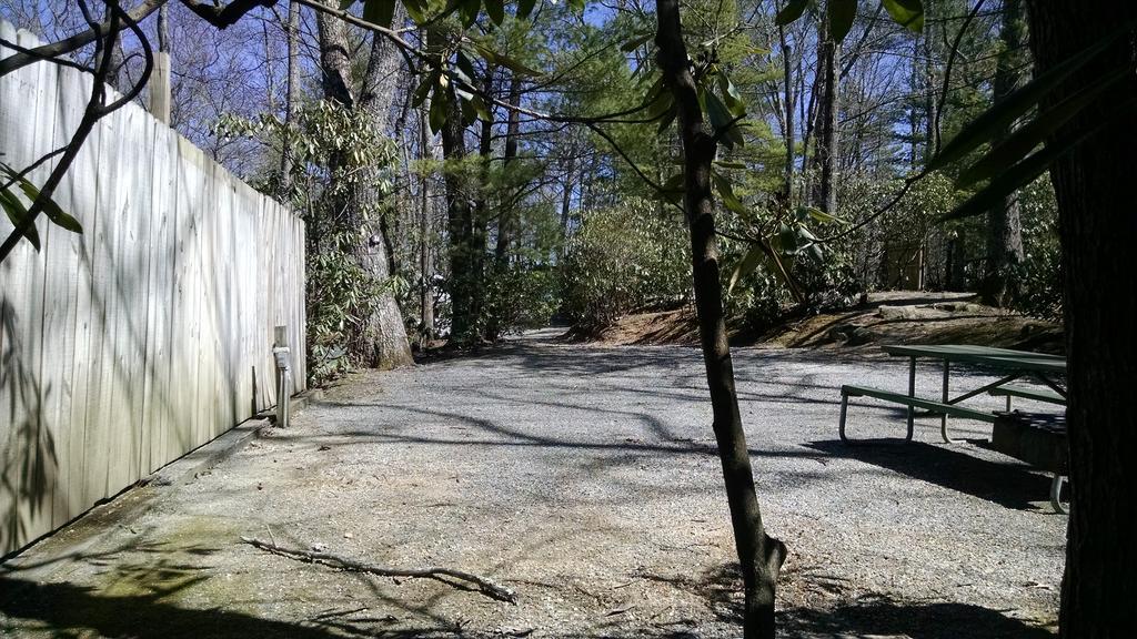Linville Falls Campground, Rv Park, And Cabins Kültér fotó