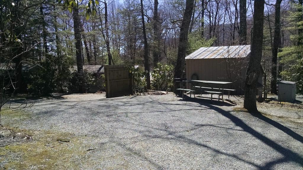 Linville Falls Campground, Rv Park, And Cabins Kültér fotó