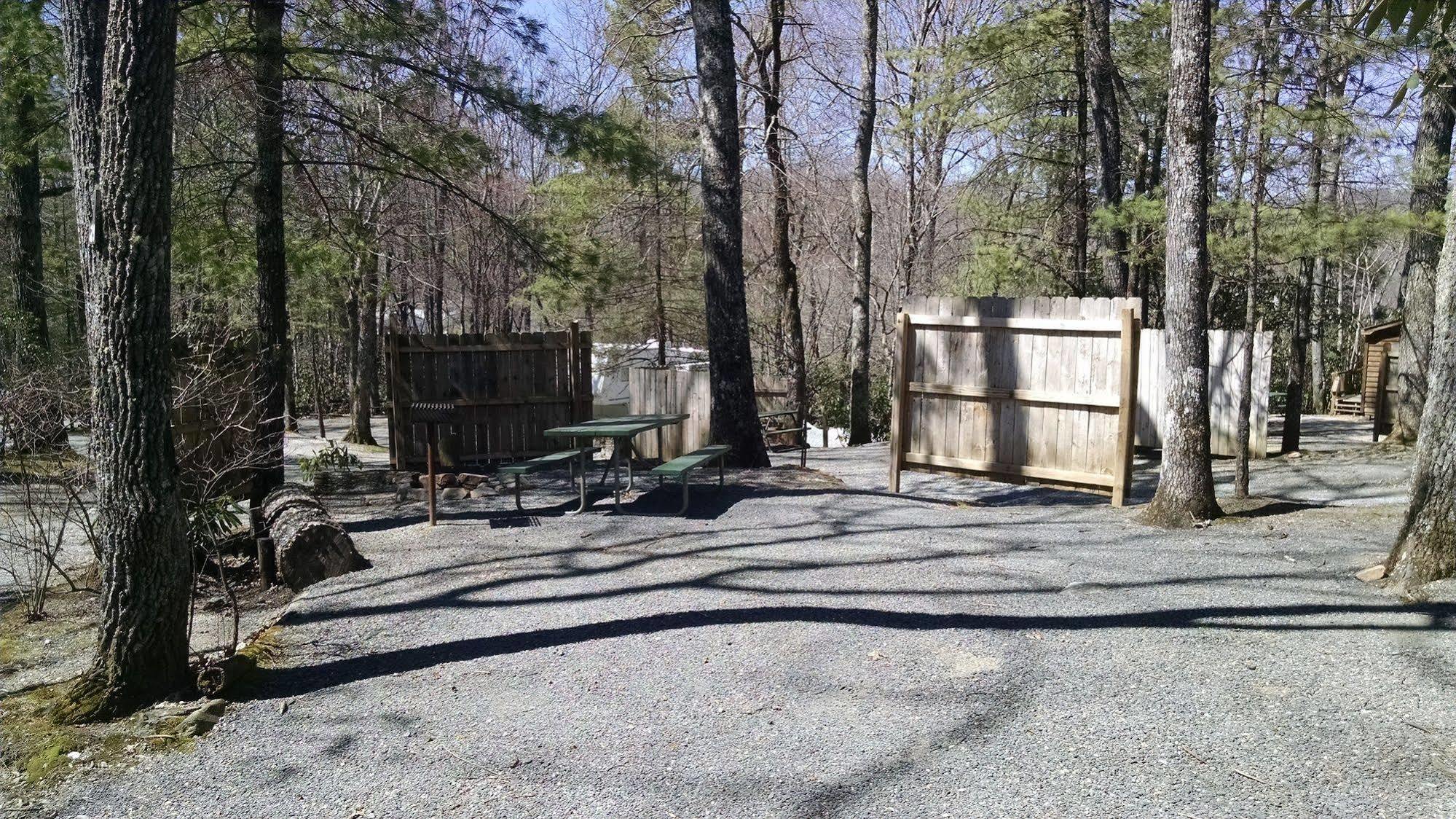 Linville Falls Campground, Rv Park, And Cabins Kültér fotó